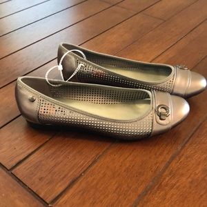 Anne Klein Sport Silver Flats Size 11
